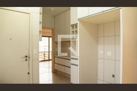 Apartamento para alugar com 270m², 4 quartos e 3 vagas Apartamento para alugar com 270m², 4 quartos e 3 vagasCozinha