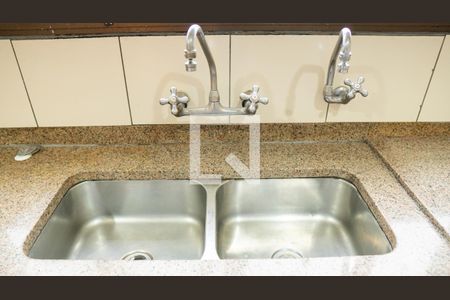 Apartamento para alugar com 270m², 4 quartos e 3 vagas Apartamento para alugar com 270m², 4 quartos e 3 vagasCozinha