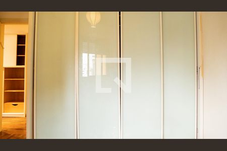 Apartamento para alugar com 270m², 4 quartos e 3 vagas Apartamento para alugar com 270m², 4 quartos e 3 vagasQuarto 2