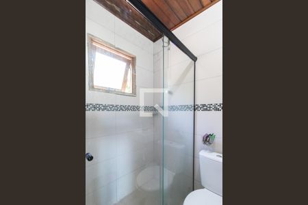 Casa à venda com 350m², 3 quartos e 3 vagasBanheiro do Quarto 1