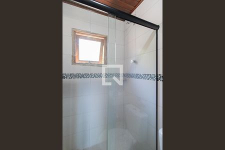 Casa à venda com 350m², 3 quartos e 3 vagasBanheiro do Quarto 1