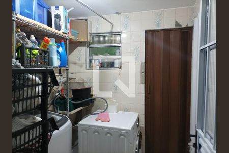 Casa à venda com 89m², 3 quartos e 1 vaga Casa à venda com 89m², 3 quartos e 1 vagaLavanderia
