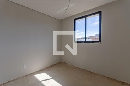 Casa de condomínio à venda com 120m², 4 quartos e 2 vagasQuarto 3