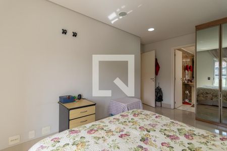 Apartamento à venda com 129m², 3 quartos e 2 vagas Apartamento à venda com 129m², 3 quartos e 2 vagasSuíte