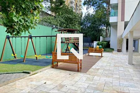 Apartamento à venda com 129m², 3 quartos e 2 vagas Apartamento à venda com 129m², 3 quartos e 2 vagasÁrea comum - Playground