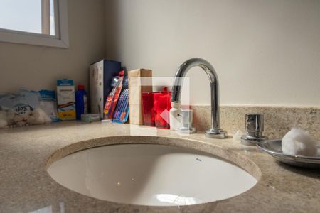 Apartamento à venda com 129m², 3 quartos e 2 vagas Apartamento à venda com 129m², 3 quartos e 2 vagasBanheiro da Suíte 2