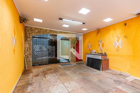 Casa à venda com 240m², 4 quartos e 2 vagas Casa à venda com 240m², 4 quartos e 2 vagasGaragem