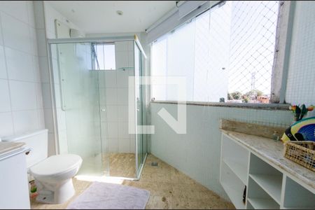 Apartamento para alugar com 130m², 2 quartos e 3 vagasBanheiro suíte 2