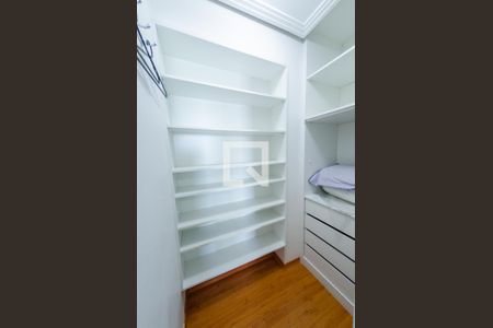 Apartamento para alugar com 130m², 2 quartos e 3 vagasCloset