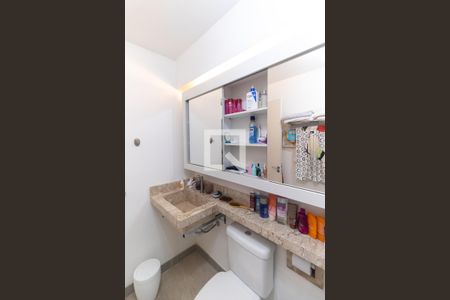 Apartamento à venda com 89m², 2 quartos e 1 vaga Apartamento à venda com 89m², 2 quartos e 1 vagaBanheiro Social