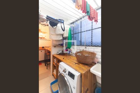 Apartamento à venda com 89m², 2 quartos e 1 vaga Apartamento à venda com 89m², 2 quartos e 1 vagaÁrea de Serviço