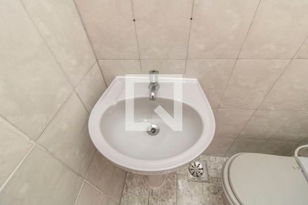 Apartamento para alugar com 60m², 2 quartos e 1 vaga Apartamento para alugar com 60m², 2 quartos e 1 vagaDetalhe do Lavabo do Quarto 2