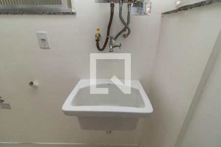 Apartamento para alugar com 60m², 2 quartos e 1 vaga Apartamento para alugar com 60m², 2 quartos e 1 vagaDetalhe da Área de Serviço