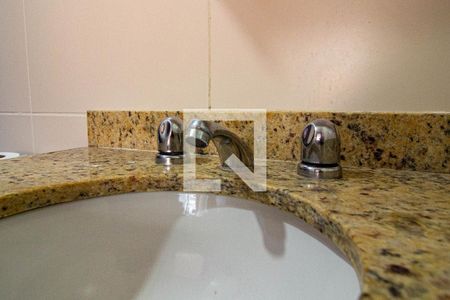 Apartamento à venda com 70m², 2 quartos e 1 vaga Apartamento à venda com 70m², 2 quartos e 1 vagaBanheiro da Suíte