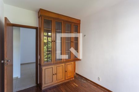 Quarto 2 de apartamento para alugar com 3 quartos, 94m² em Santo Antônio, Belo Horizonte