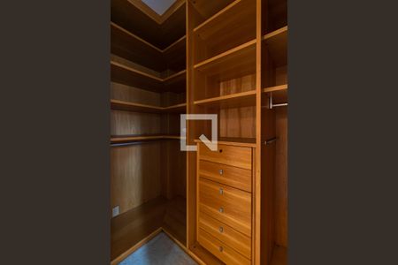 Apartamento para alugar com 147m², 2 quartos e 2 vagasCloset