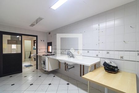 Apartamento para alugar com 147m², 2 quartos e 2 vagasCozinha