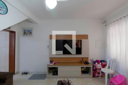 Sala de casa à venda com 3 quartos, 116m² em Vila Dalila, São Paulo