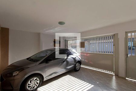 Garagem de casa à venda com 3 quartos, 116m² em Vila Dalila, São Paulo