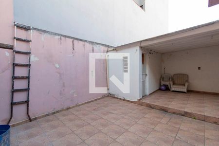 Quintal de casa à venda com 3 quartos, 116m² em Vila Dalila, São Paulo