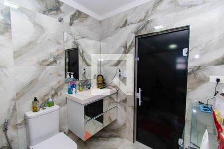 Casa para alugar com 315m², 3 quartos e 6 vagas Casa para alugar com 315m², 3 quartos e 6 vagasBanheiro da Suíte 3