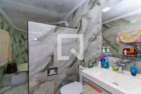 Casa para alugar com 315m², 3 quartos e 6 vagas Casa para alugar com 315m², 3 quartos e 6 vagasBanheiro da Suíte 3