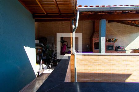 Casa para alugar com 315m², 3 quartos e 6 vagas Casa para alugar com 315m², 3 quartos e 6 vagasVaranda da Suíte 1 e Suíte 2