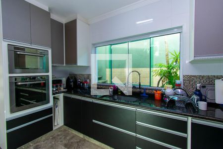 Casa para alugar com 315m², 3 quartos e 6 vagas Casa para alugar com 315m², 3 quartos e 6 vagasCozinha