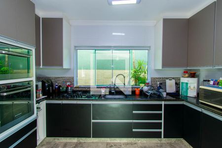 Casa para alugar com 315m², 3 quartos e 6 vagas Casa para alugar com 315m², 3 quartos e 6 vagasCozinha