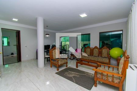 Sala de Estar de casa à venda com 3 quartos, 212m² em Jardim Record, São Paulo