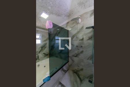 Casa para alugar com 315m², 3 quartos e 6 vagas Casa para alugar com 315m², 3 quartos e 6 vagasBanheiro da Suíte 3