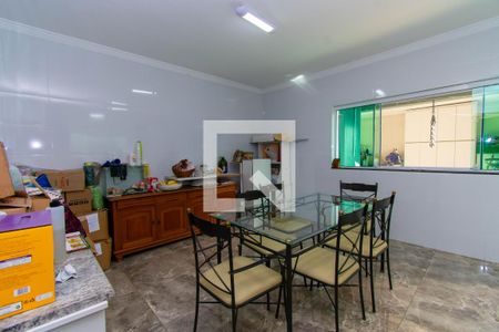 Casa para alugar com 315m², 3 quartos e 6 vagas Casa para alugar com 315m², 3 quartos e 6 vagasCopa