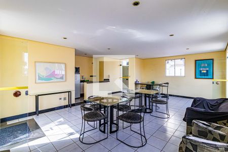 Apartamento para alugar com 54m², 2 quartos e 1 vaga Apartamento para alugar com 54m², 2 quartos e 1 vagaÁrea comum - Salão de festas