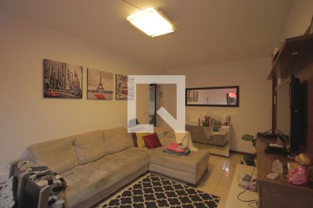 Sala de apartamento para alugar com 3 quartos, 200m² em Petrópolis, Porto Alegre