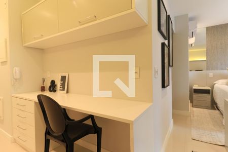 Sala/Quarto de apartamento para alugar com 1 quarto, 38m² em Campo Belo, São Paulo
