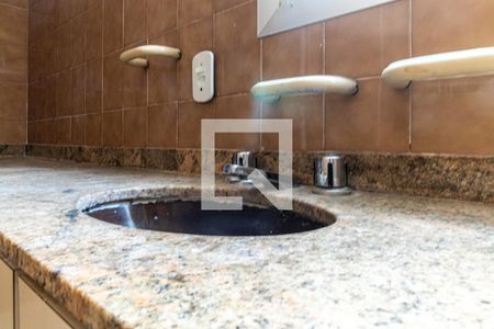 Apartamento à venda com 162m², 3 quartos e sem vagaBanheiro da Suíte - Torneira