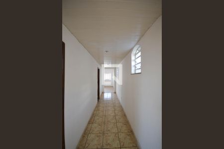 Corredor de casa para alugar com 2 quartos, 220m² em Olinda, Nilópolis