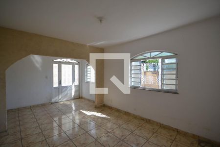 Sala de casa para alugar com 2 quartos, 220m² em Olinda, Nilópolis
