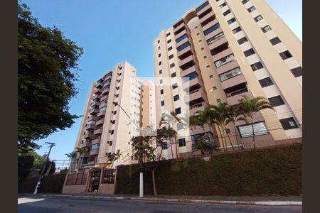 Apartamento para alugar com 70m², 3 quartos e 1 vagaFachada do bloco