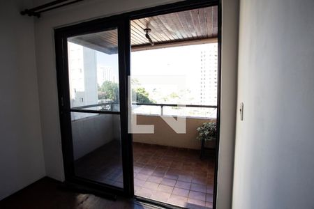Apartamento para alugar com 70m², 3 quartos e 1 vagaSacada