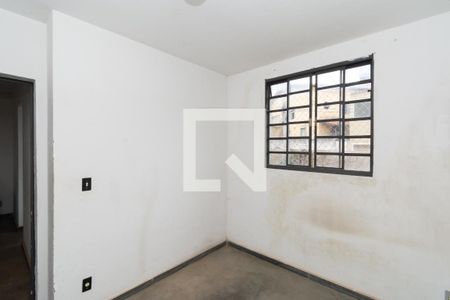 Quarto 2 de apartamento para alugar com 2 quartos, 57m² em Solar do Barreiro (barreiro), Belo Horizonte