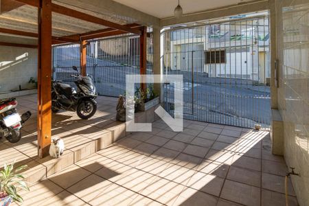 Casa à venda com 140m², 3 quartos e 4 vagas Casa à venda com 140m², 3 quartos e 4 vagasÁrea comum