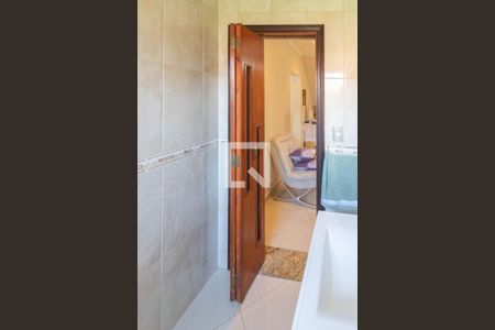 Casa à venda com 140m², 3 quartos e 4 vagas Casa à venda com 140m², 3 quartos e 4 vagasBanheiro 1