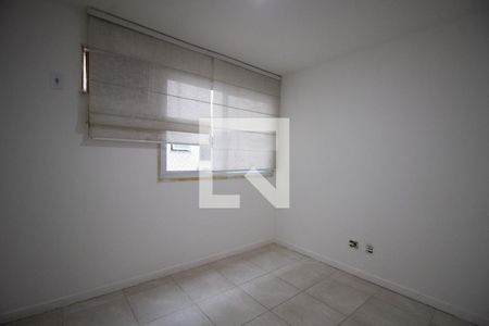 Apartamento à venda com 140m², 2 quartos e 2 vagasQuarto 2