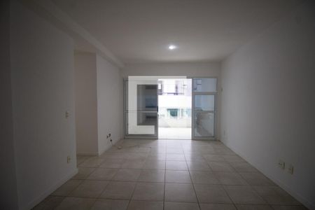 Sala de apartamento para alugar com 2 quartos, 140m² em Recreio dos Bandeirantes, Rio de Janeiro