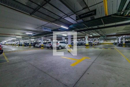 Apartamento à venda com 205m², 3 quartos e 3 vagas Apartamento à venda com 205m², 3 quartos e 3 vagasÁrea Comum Garagem