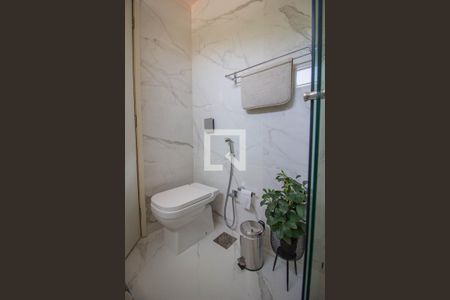 Apartamento à venda com 140m², 3 quartos e 2 vagasBanheiro da Suíte