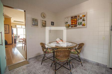 Apartamento à venda com 140m², 3 quartos e 2 vagasCozinha