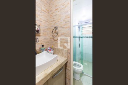 Apartamento à venda com 49m², 2 quartos e 1 vaga Apartamento à venda com 49m², 2 quartos e 1 vagaBanheiro