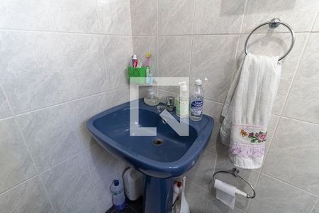 Casa à venda com 170m², 3 quartos e 2 vagasBanheiro 2